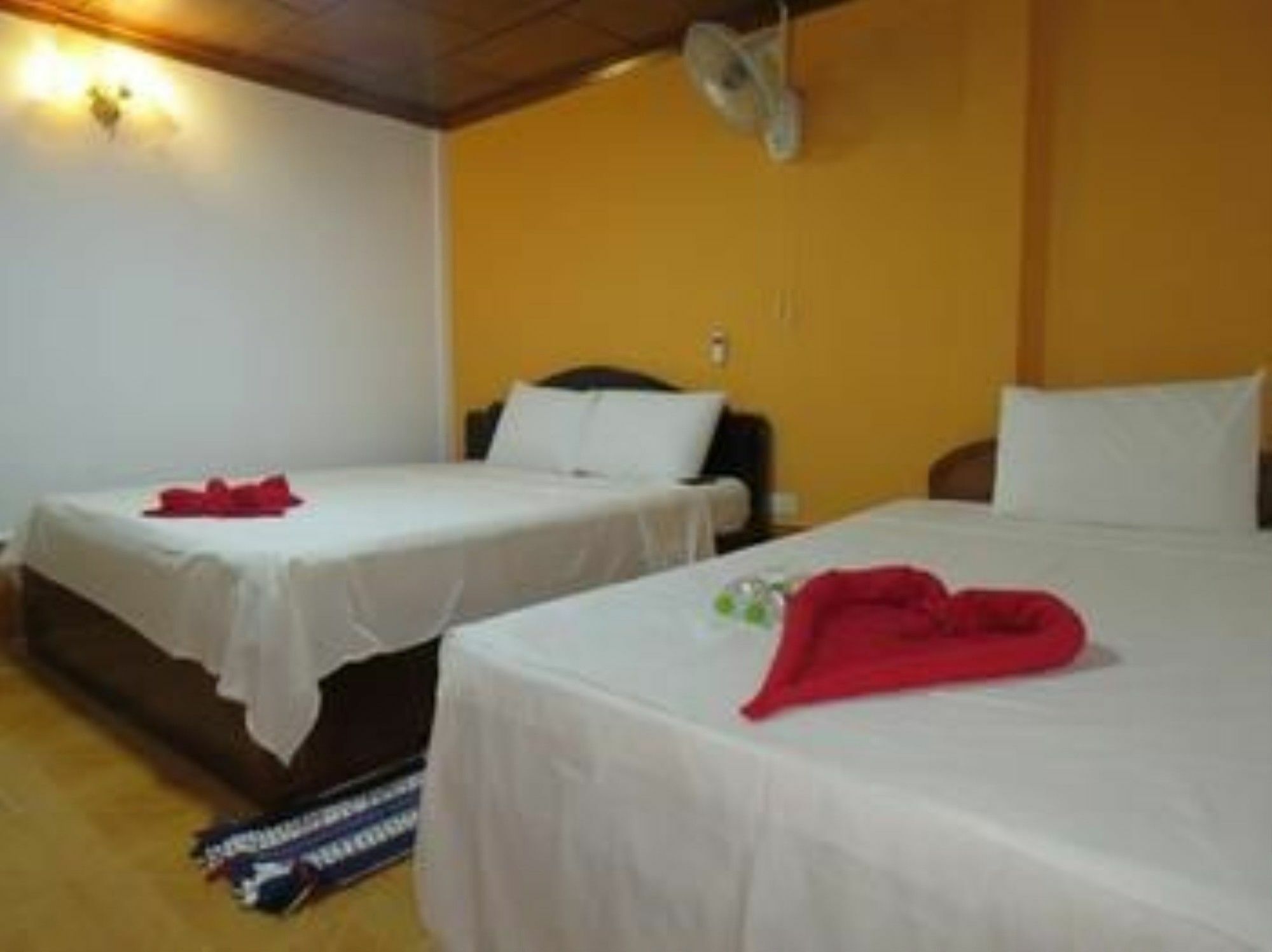 Hotel Two Easy Bungalow Sihanoukville Exterior foto