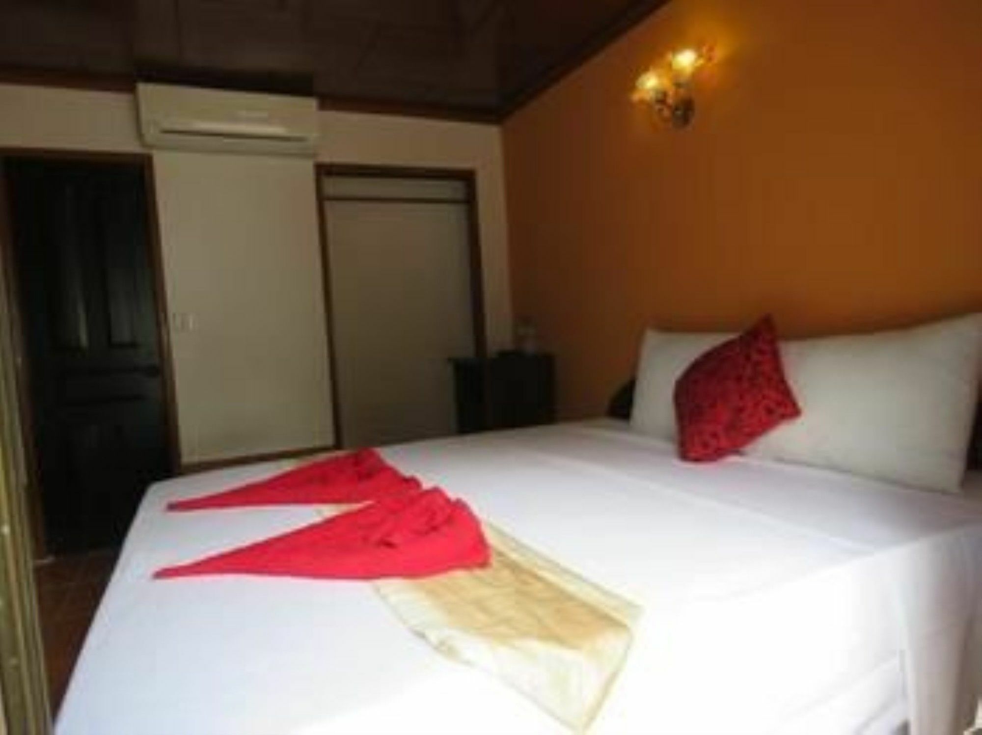 Hotel Two Easy Bungalow Sihanoukville Exterior foto